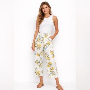 Bagatelle Collection New York Lemon Floral Wide Crop Pants White high riseSize 4